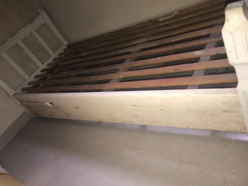 Remato cama doble de madera,una plaza