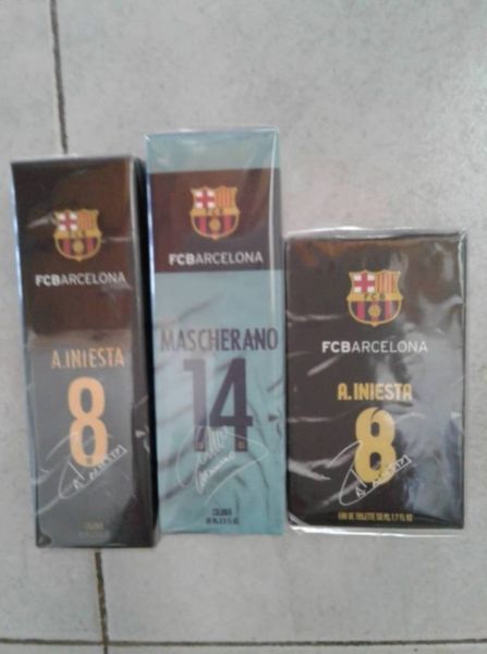 VENDO SET DE COLONIAS “FCBARCELONA”, CERRADAS HASTA CON