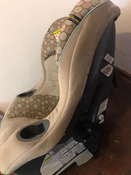 VENDO SILLITA PARA AUTO