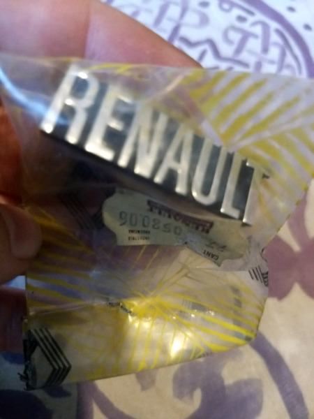 Insignia Renault de guantera-original-en bolsa