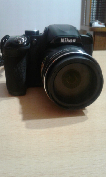 Camara Nikon P600