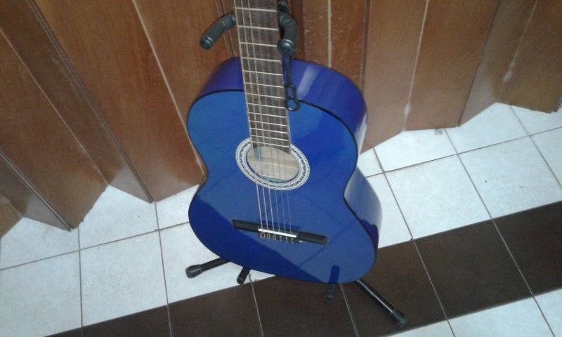 Guitarra criolla NUEVA