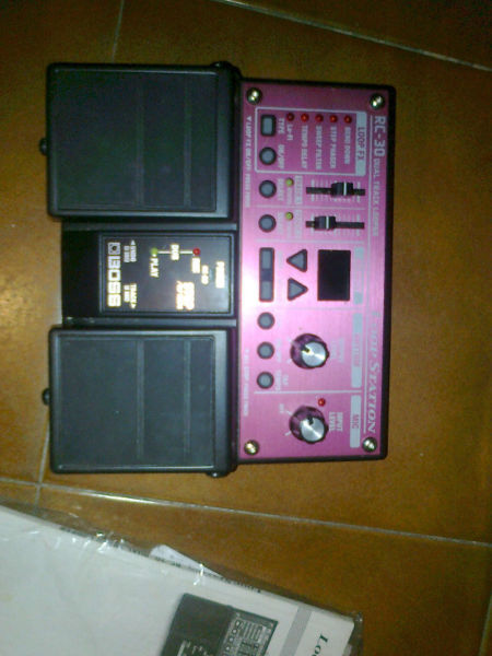 PEDAL LOOP BOSS RC-30