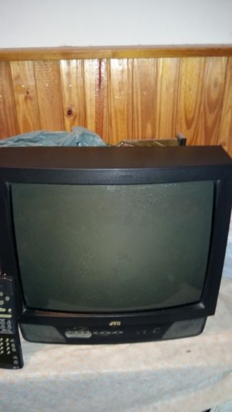 Televisor jvc 20"