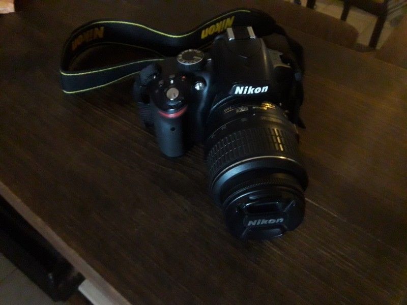 Vendo Nikon 