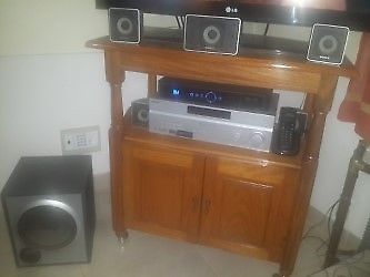 COMBO LCD 37" PHILIPS Y HOME THEATER SONY W