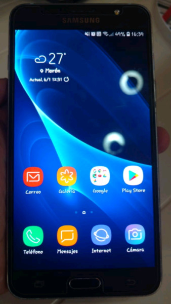 Celular Samsung Galaxy J