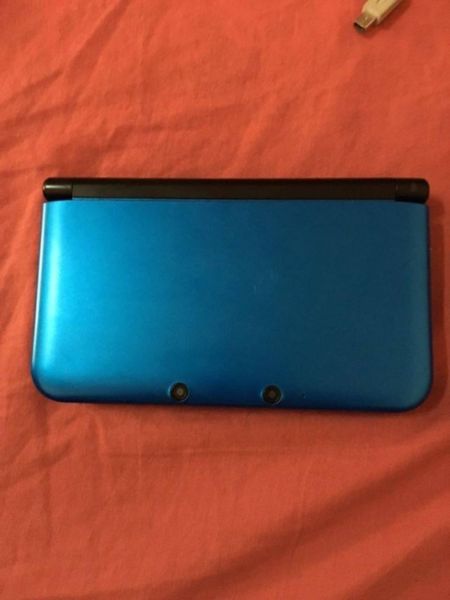 Nintendo 3DS XL Blue con 3 juegos