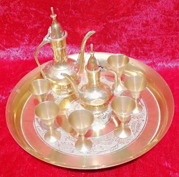 Antiguo juego de te de Turquia de bronce macizo en miniatura