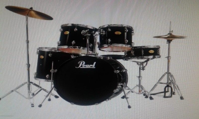 Batería Pearl 5 Cuerpos Target + Fierros + Pedal