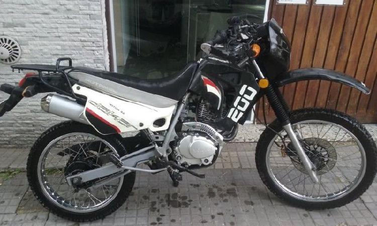 Motomel Dk 200 2010