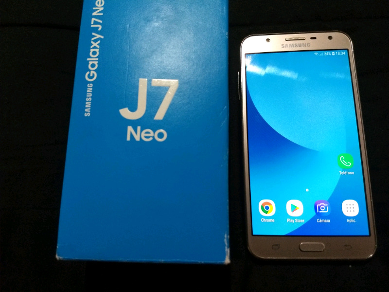 Samsung j7 neo libre con caja y cargador.