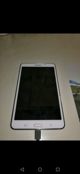 Tablet Samsumg Galaxy Tab 4 Sm T230