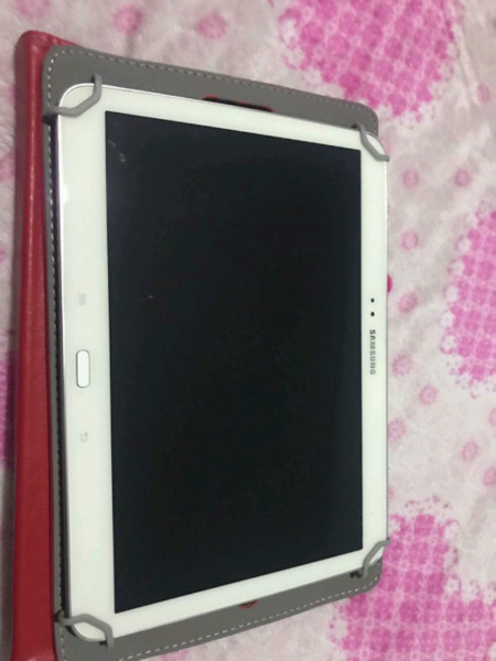Vendo tablet Samsung 10 pulgada como nueva