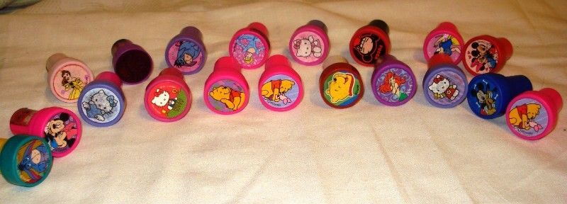 sellos de juguete para chicos con personajes de dibujos