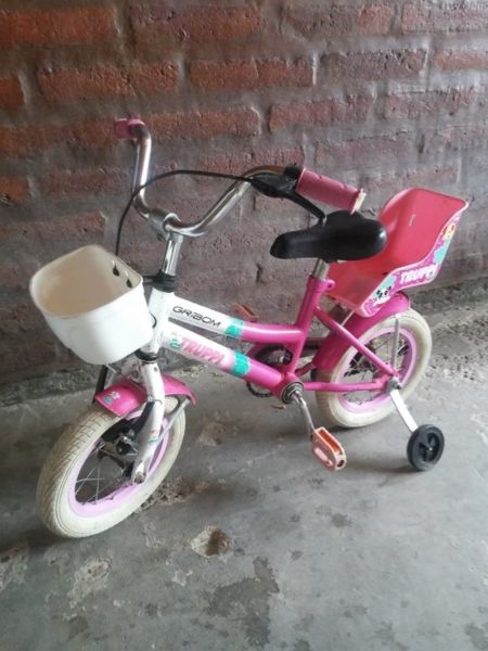Bicicleta de nena R12