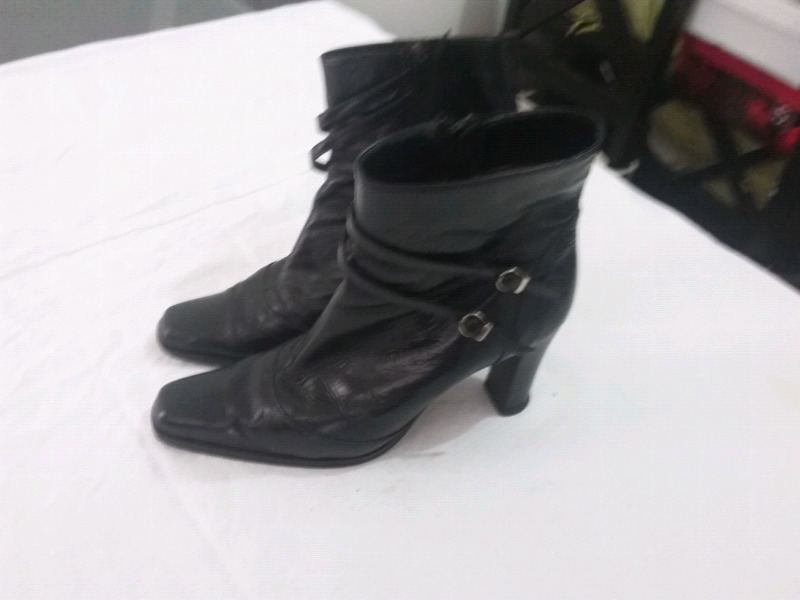 Botas de cuero talles 38 todas