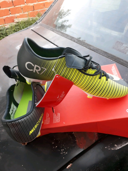 Botines Nike CR7