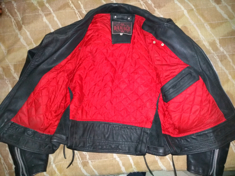 Campera de cuero talle 3 (L)