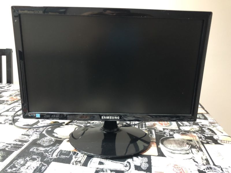 Monitor Led Samsung 19”