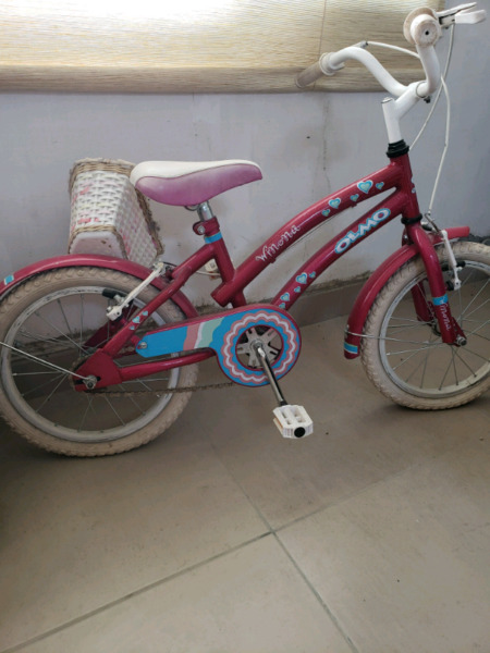 Bicicleta de niña, rodado 16, con rueditas