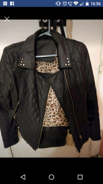 Campera negra de cuero