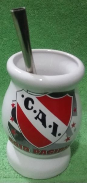 Mate de cerámica de independiente sin bombilla