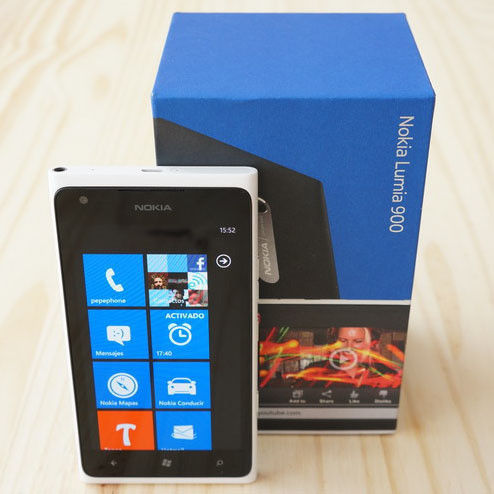 Nokia Lumia 900 Para Movistar. Completo en caja