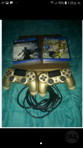 Play Station 4+2 joystick+ 2 juegos