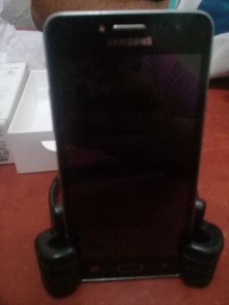 Sansung galaxy j2 prime