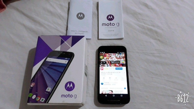 Vendo moto g3 libre en caja