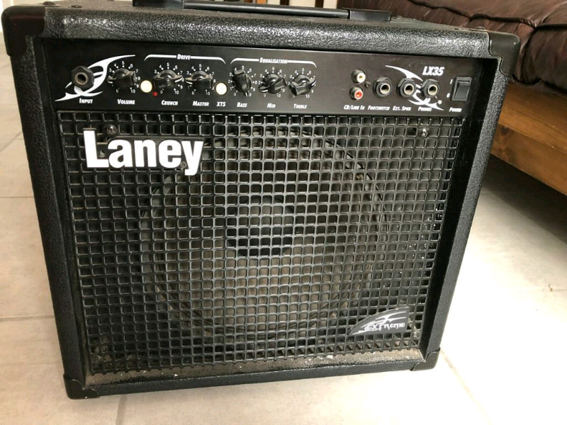 Vendo Guitarra Washburn y amplificador Laney