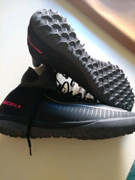 Botines futbol 5