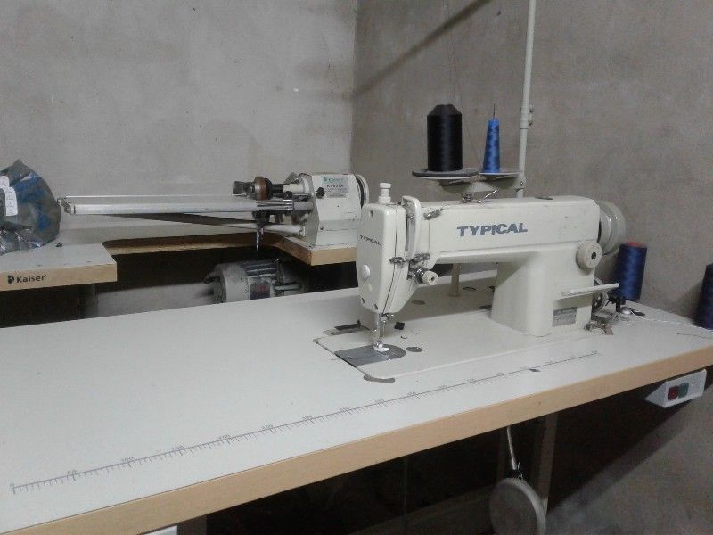 Maquina recta typical