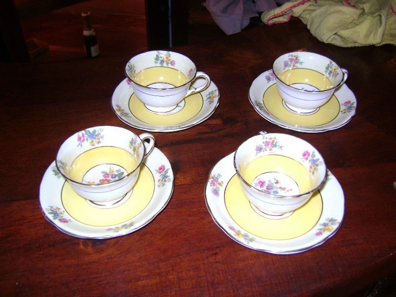 Antiguo Juego De 4 Tazas De Te Foley England