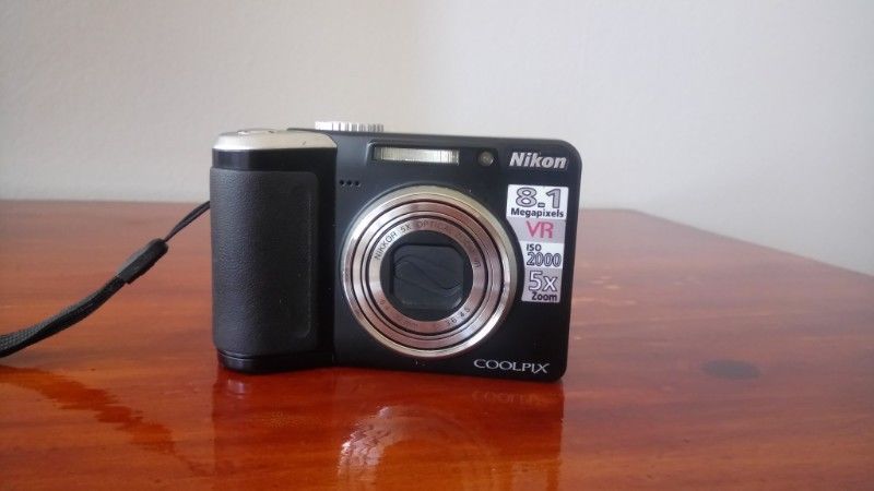 Camara Nikon coolpix p60