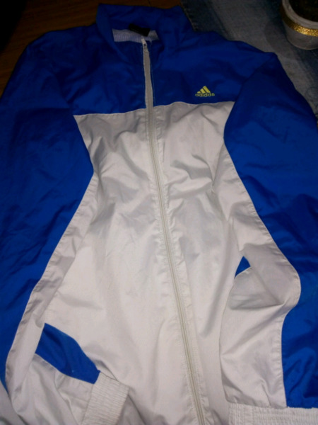 Campera Adidas Originals.