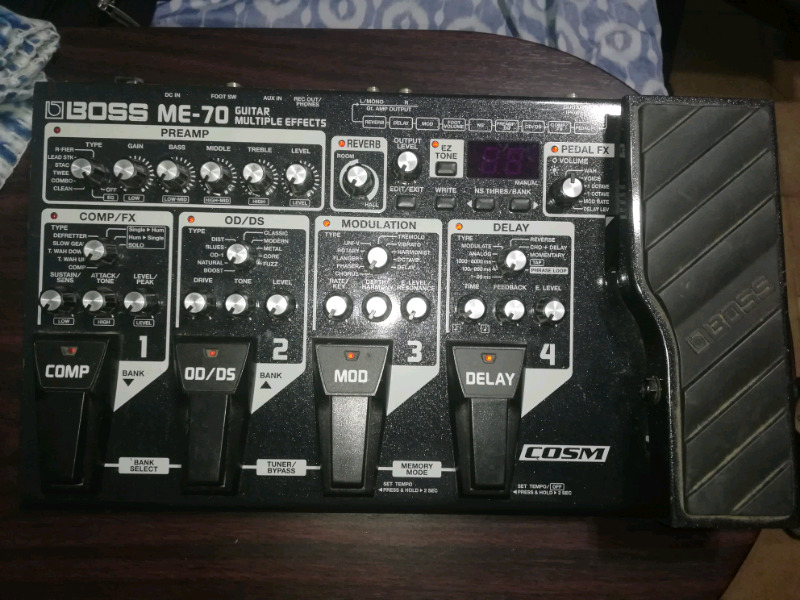 Pedalera de guitarra Boss Me-70