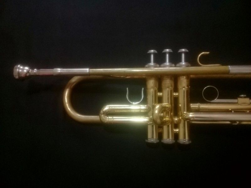 Trompeta Yamaha YTR 