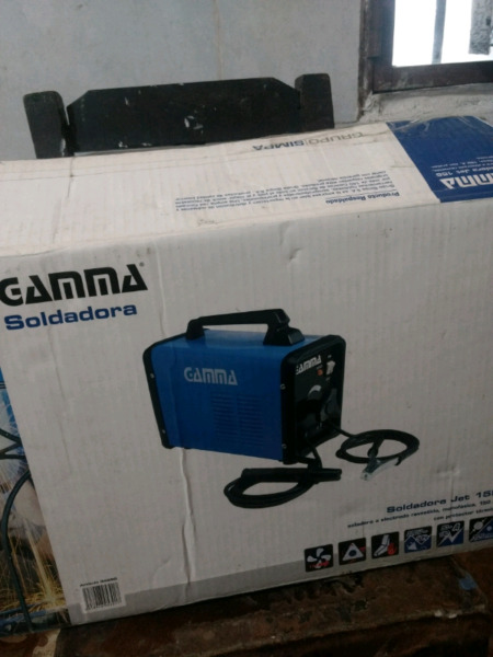 Vendo soldadora gamma 150 amp