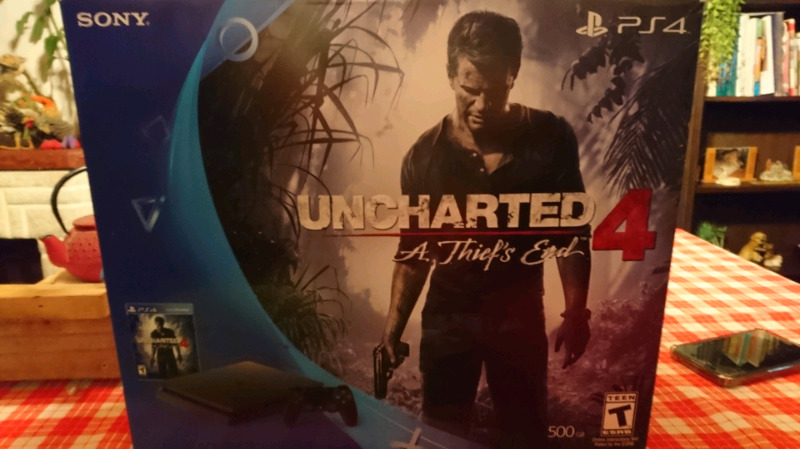 Consola PS4 Slim Uncharted 4