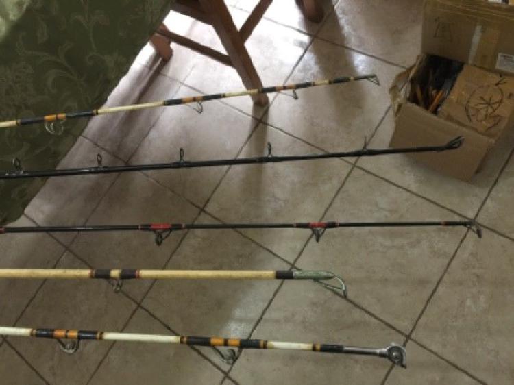 CAÑAS DE PESCAR EMBARCADO MAR