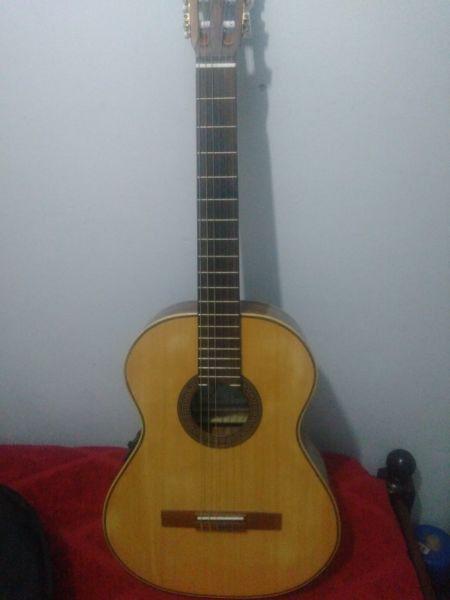 GUITARRA ELECTROCRIOLLA FONSECA 65 EQ FISHMAN MEDIO