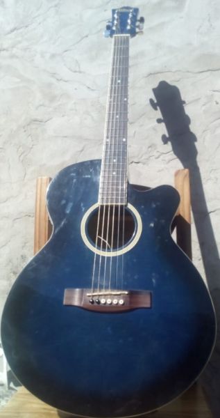 Guitarra Electroacústica Midland+ Amplificador Ross 10w
