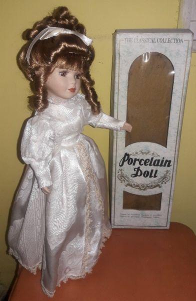 Muñeca de porcelana original