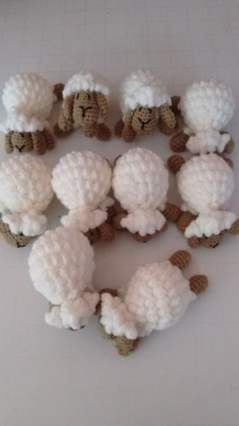 Souvenir oveja Amigurumi crochet