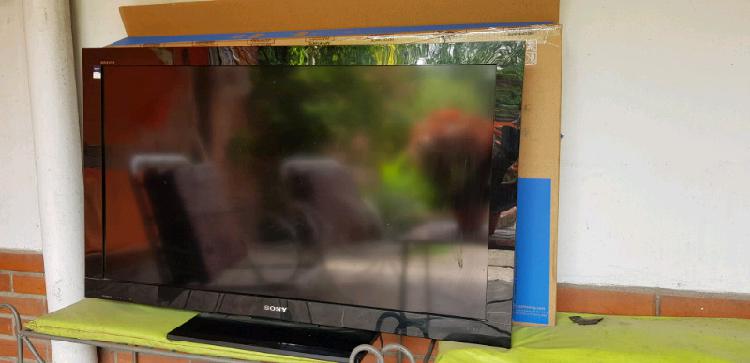 Tv Sony LCD 40