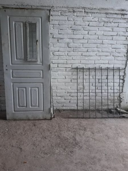 Vendo puerta y reja