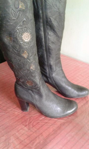 botas de cuero