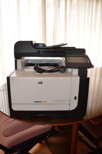 Impresora HP Laser Jet CM1415 Color - Usada Impecable